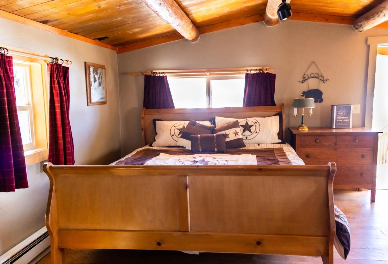 Half Moon Lake Lodge باينديل المظهر الخارجي الصورة
